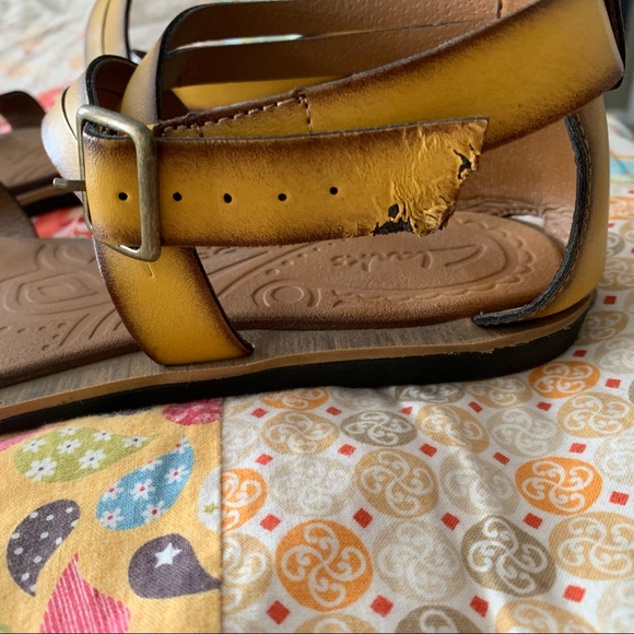 Clarks Sandals - Picture 6 of 8